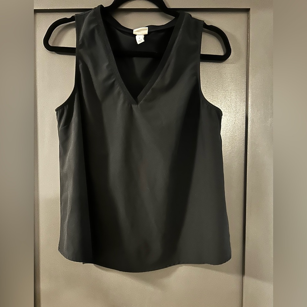 Women’s V-neck, tank top, lightweight, loose, dress it up or dress it down